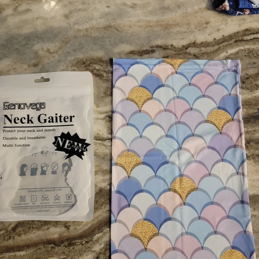 Neck gaiters